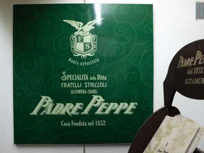 A fondare l'azienda fu il trisnonno dei due: Luigi Striccoli, che  eredit� la ricetta del nocino ideata da frate Giuseppe Ronchi. Nel 1832 Luigi dette al liquore il nome di �Padre Peppe�...